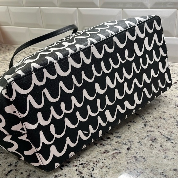 Kate Spade Shore Street Margareta Tote - Picture 6 of 15